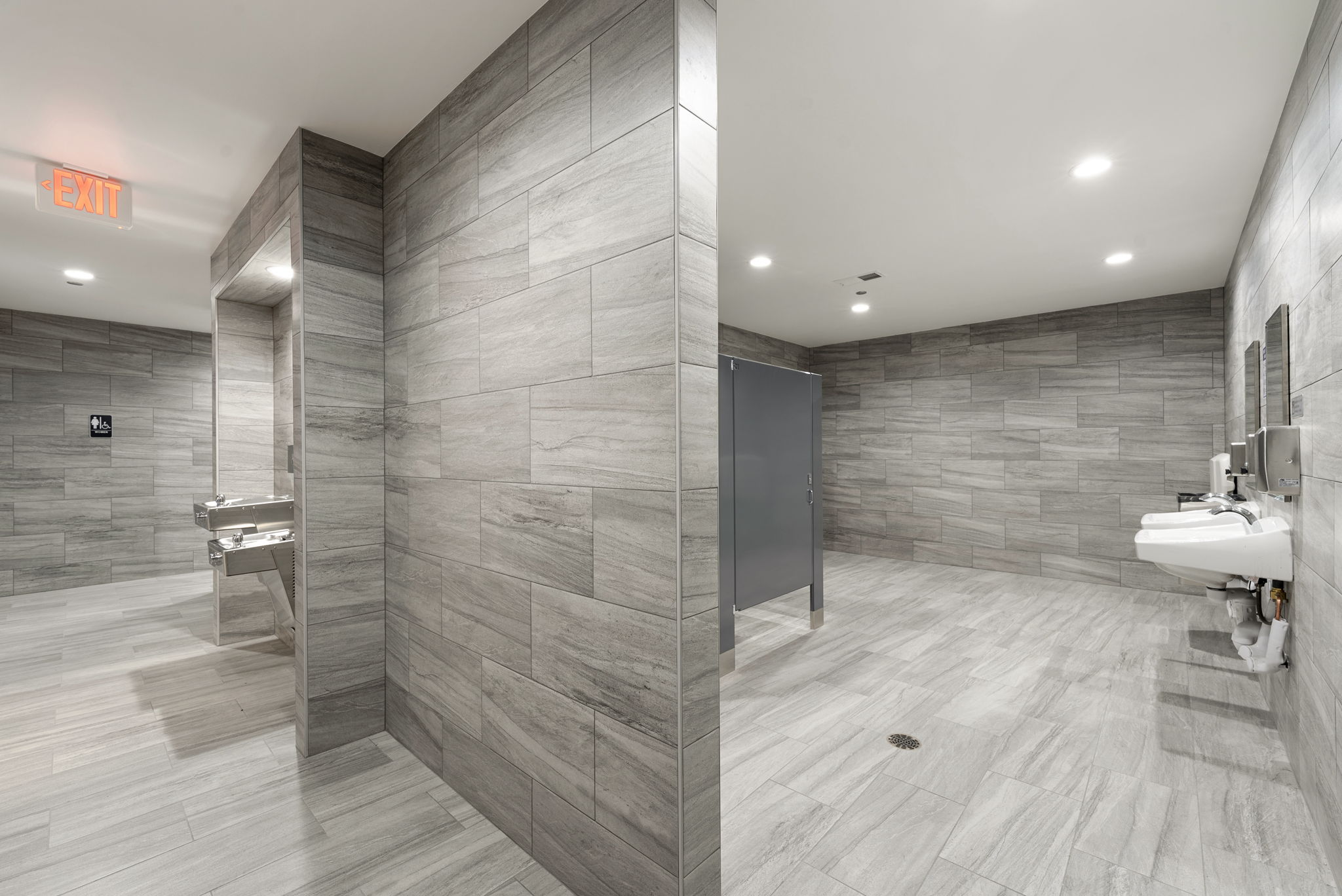 7-web-or-mls-1317-e-golf-rd